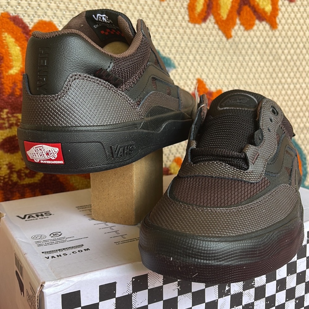 Vans Wayvee
(Justin Henry) Coffebean
VN0A5JIA8AC
Men’s sneakers - athletic shoes - Picture 10 of 16